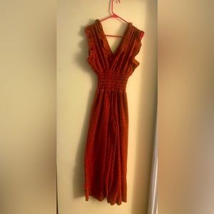 Size medium wide leg